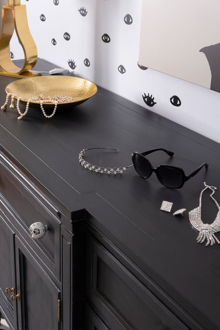 Little Black Dress - Milk Paint by Fusion