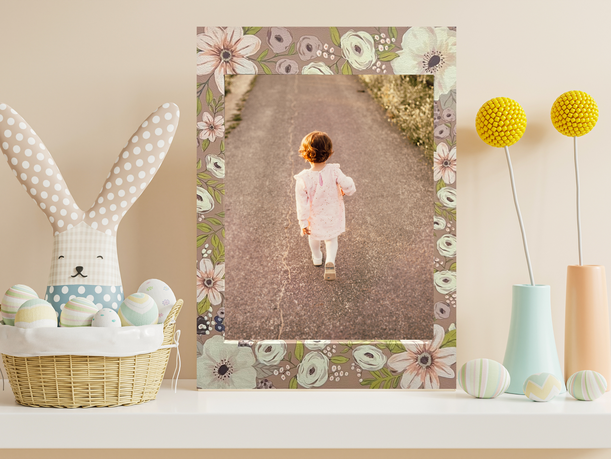 Floral Picture Frame - Solid Wood / The Odell Project
